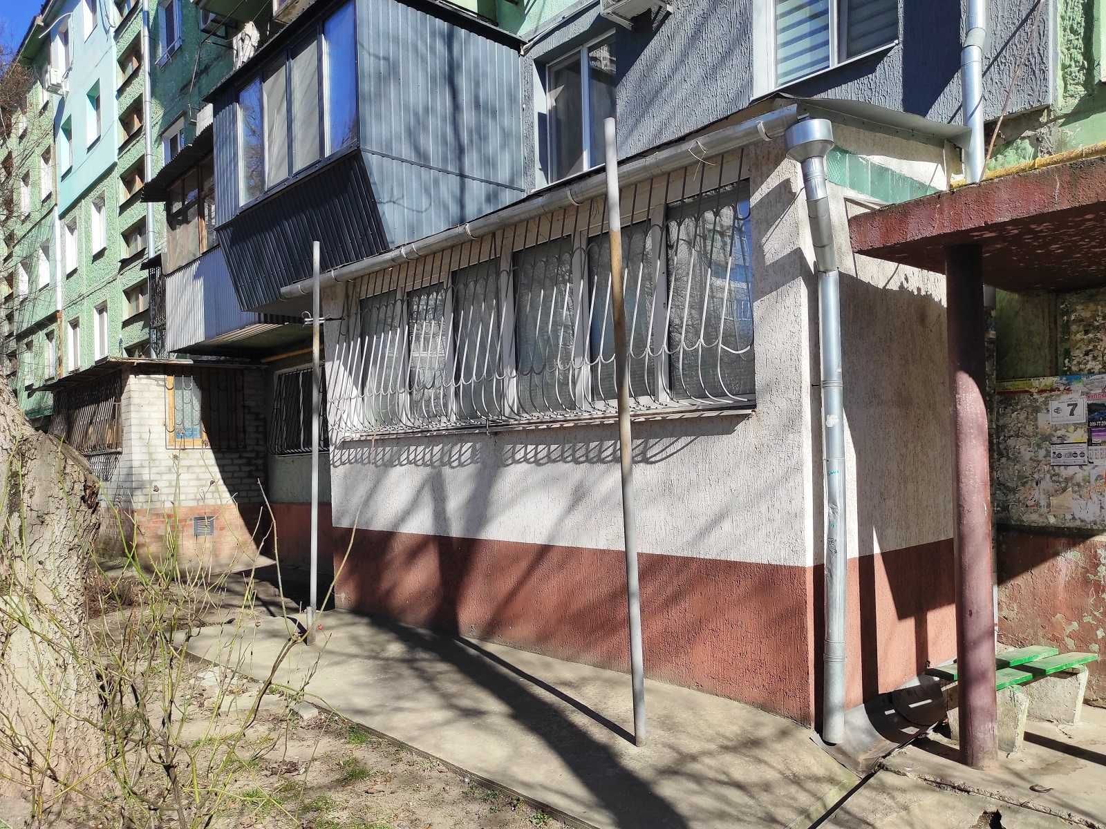 3к квартира, вул. Ситова - парк Гагаріна, капремонт, 1 поверх,  балкон