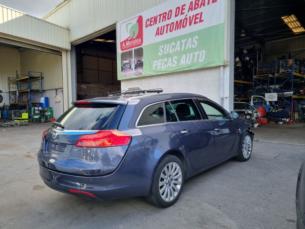 Opel Insignia 2.0 CDTi de 2010 para peças