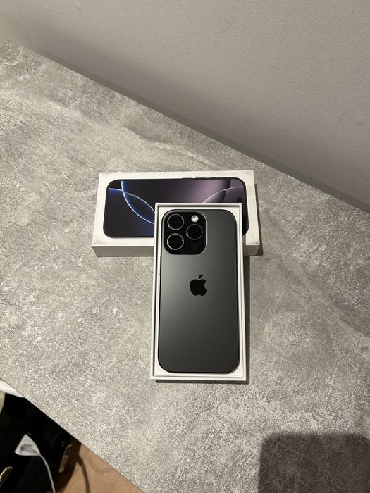 iPhone 16 pro 128GB Black Titanium