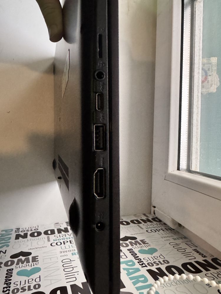 Продам ноутбук Asus VivoBook