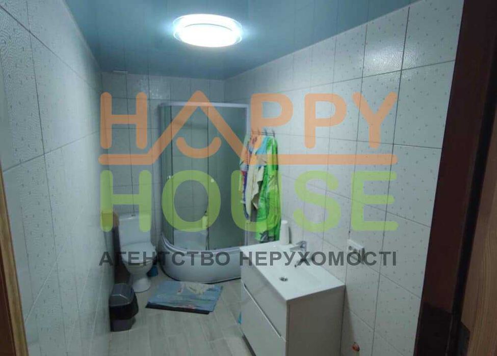 Продам Просторный Дом с ремонтом и мебелью в с.Новые Петровцы