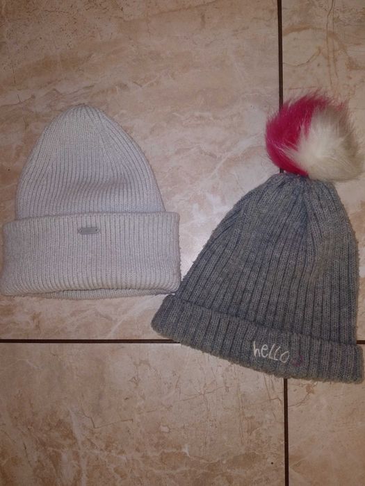 2 czapki dziewczece rozm.56 4f i Cool Club.