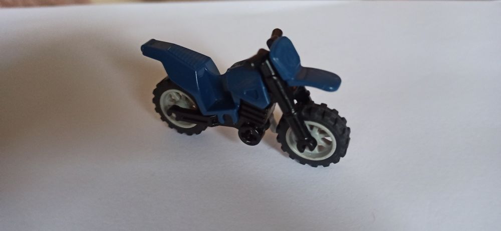 LEGO motor       ,