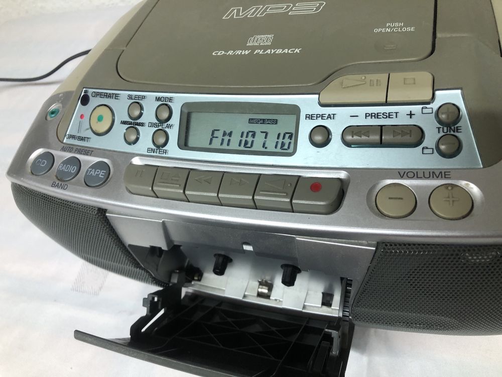 SONY CFD-S03CP radiomagnetofon FM - CD