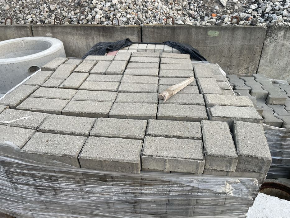 Kostka brukowa z rozbiórki
