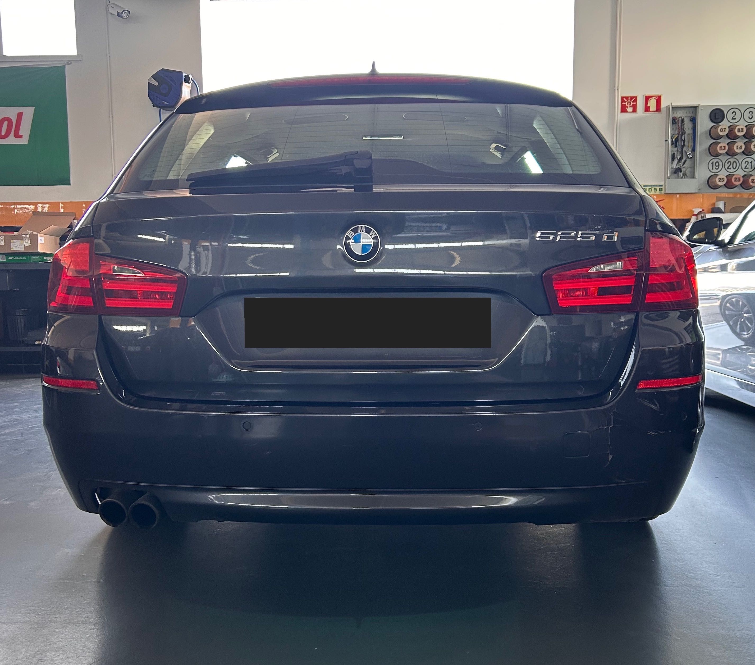 BMW 525d Touring Executive Carrinha