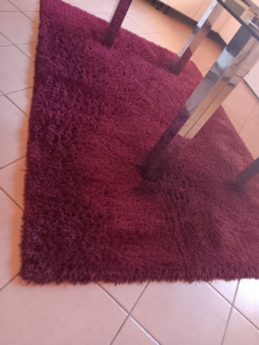 Tapete grande de pêlo alto bordô
