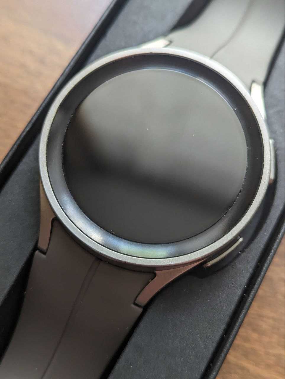 Samsung Galaxy Watch 5 Pro 45mm LTE SM-R925F Titanium