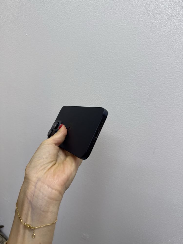 Used iPhone 15 pro max 256 blue