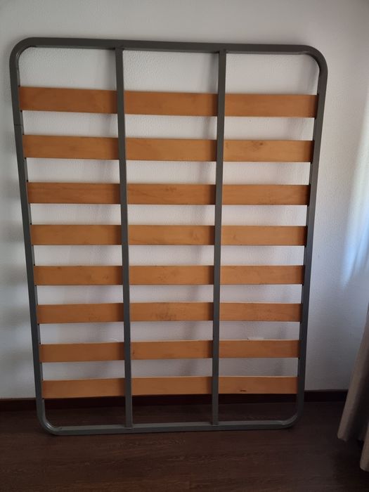 Estrado com pernas