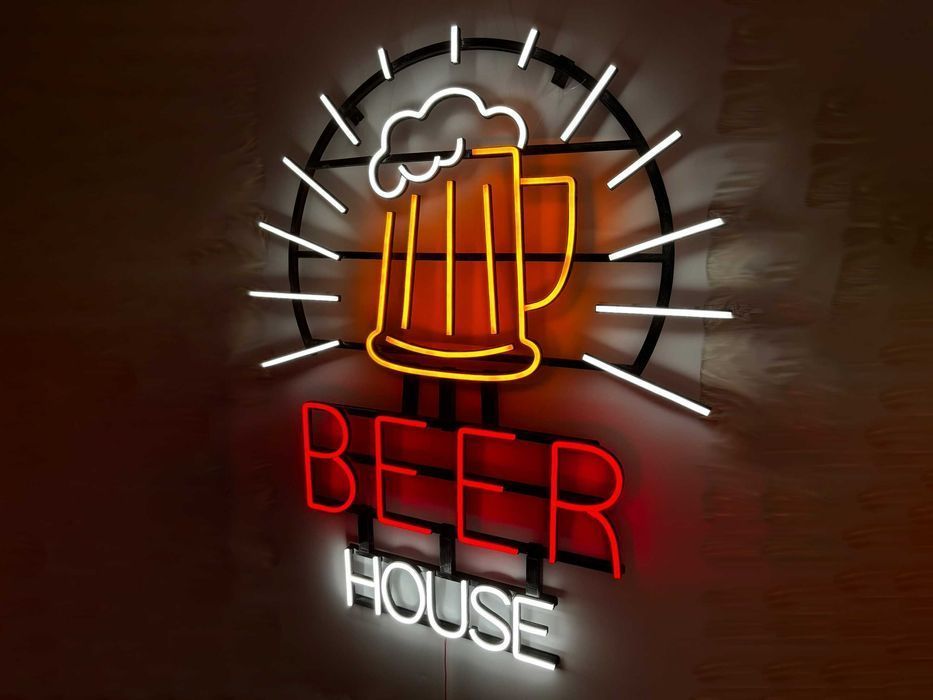Неонова вивіска "Beer House" багатокольорова, 921*748 мм