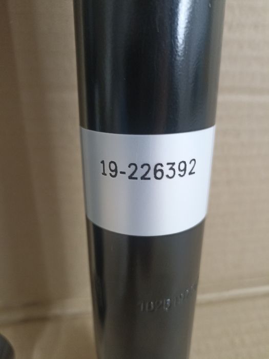 Bilstein заний амортизатор на Кашкай