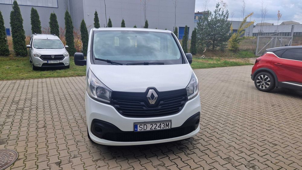 Sprzedam Renault Trafic- 8 osobowy