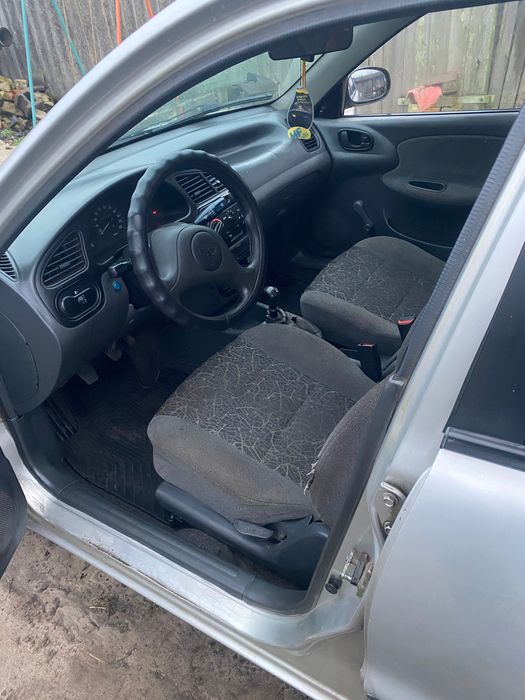 Продаю авто Daewoo sens