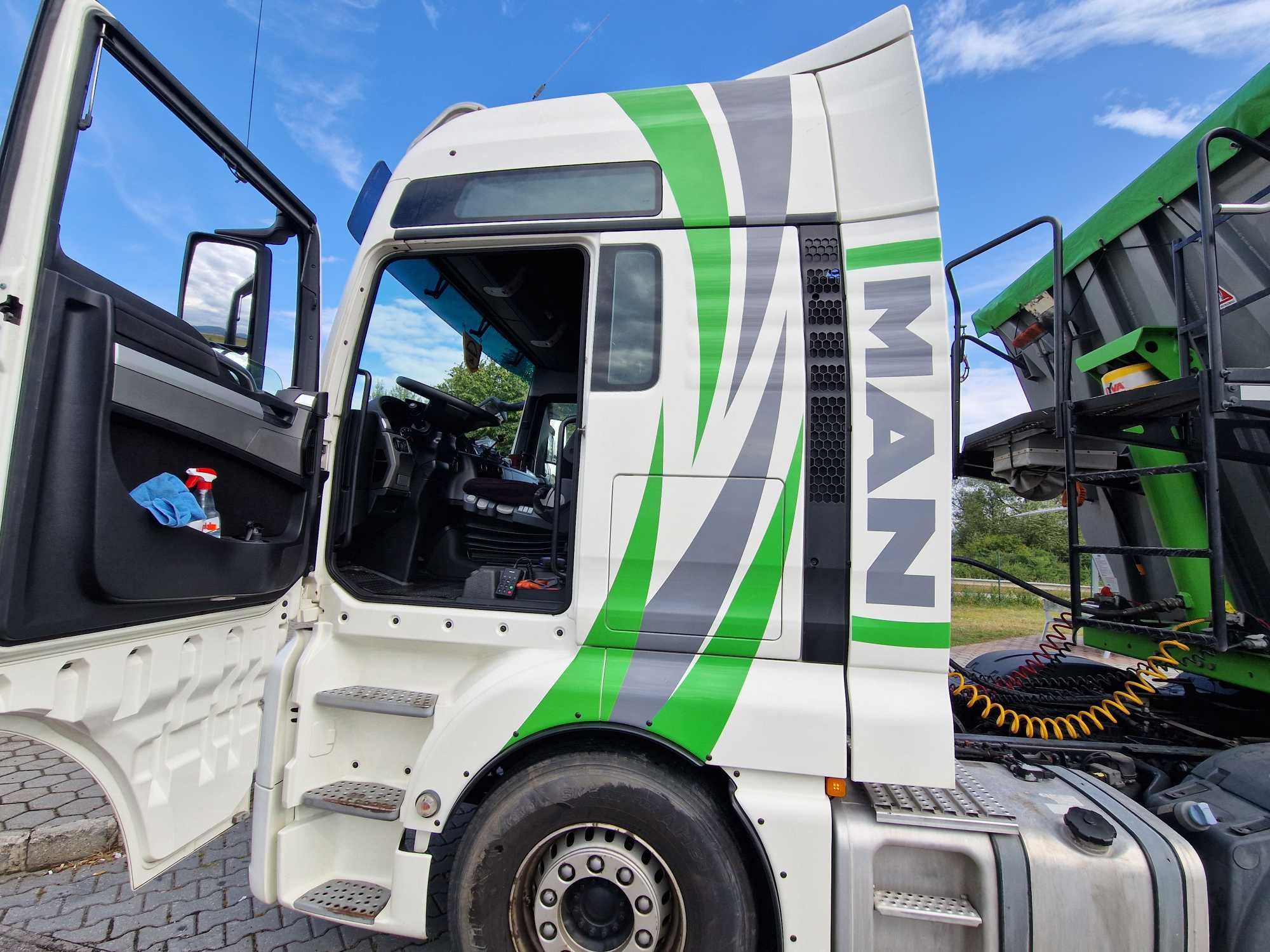Ciągnik Man TGX 480 3 osiowy, naczepa wywrotka
