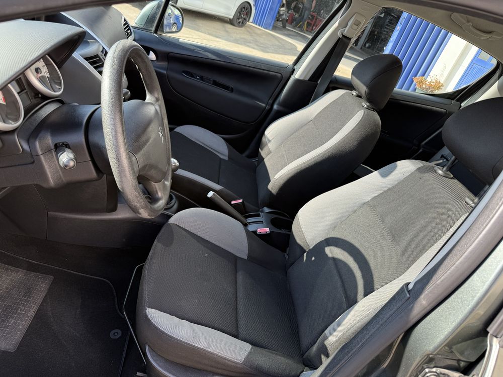 Peugeot 207 1.4 16v Vti