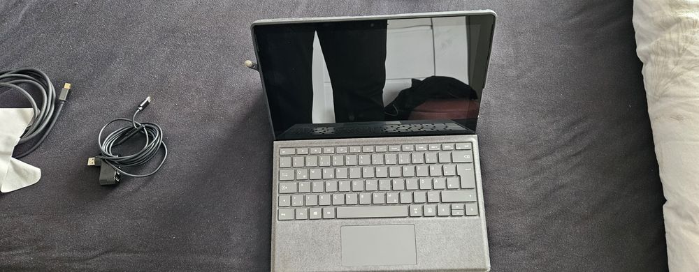 Microsoft Surface Pro 6 i7  16 GB RAM  512 GB SSD Klawiatura fvat