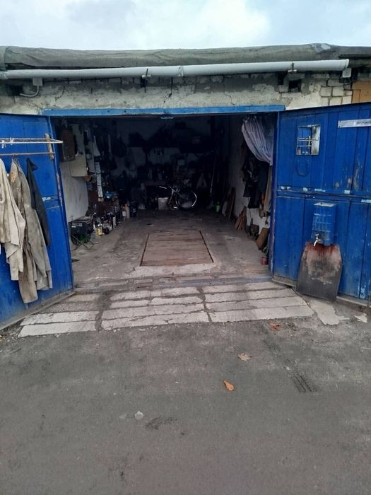 Продам гараж з документами