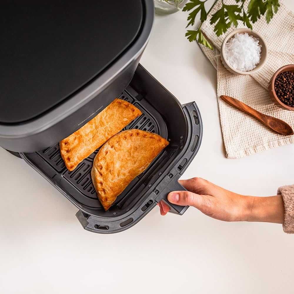 Frytownica frytkownica na gorące powietrze AirFryer 5,5 litra Cecetec