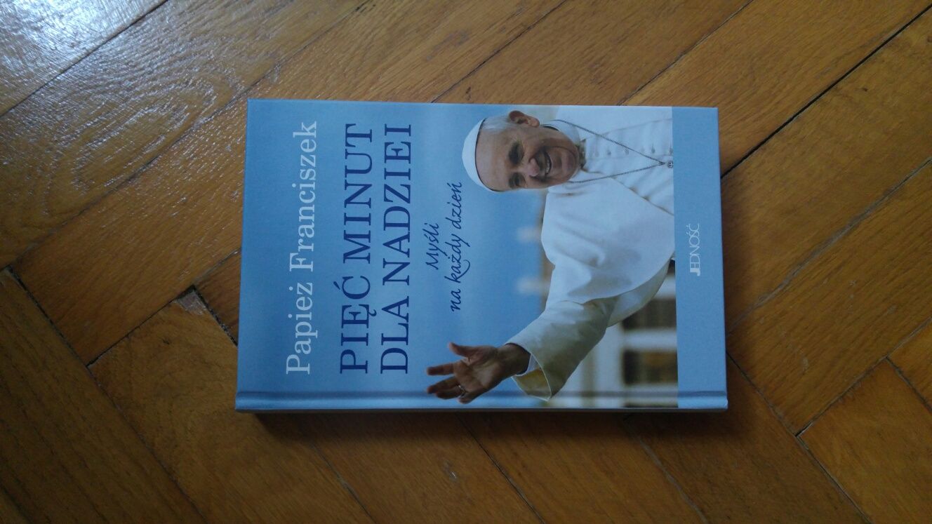Pięć minut dla nadziei. Myśli na każdy dzień