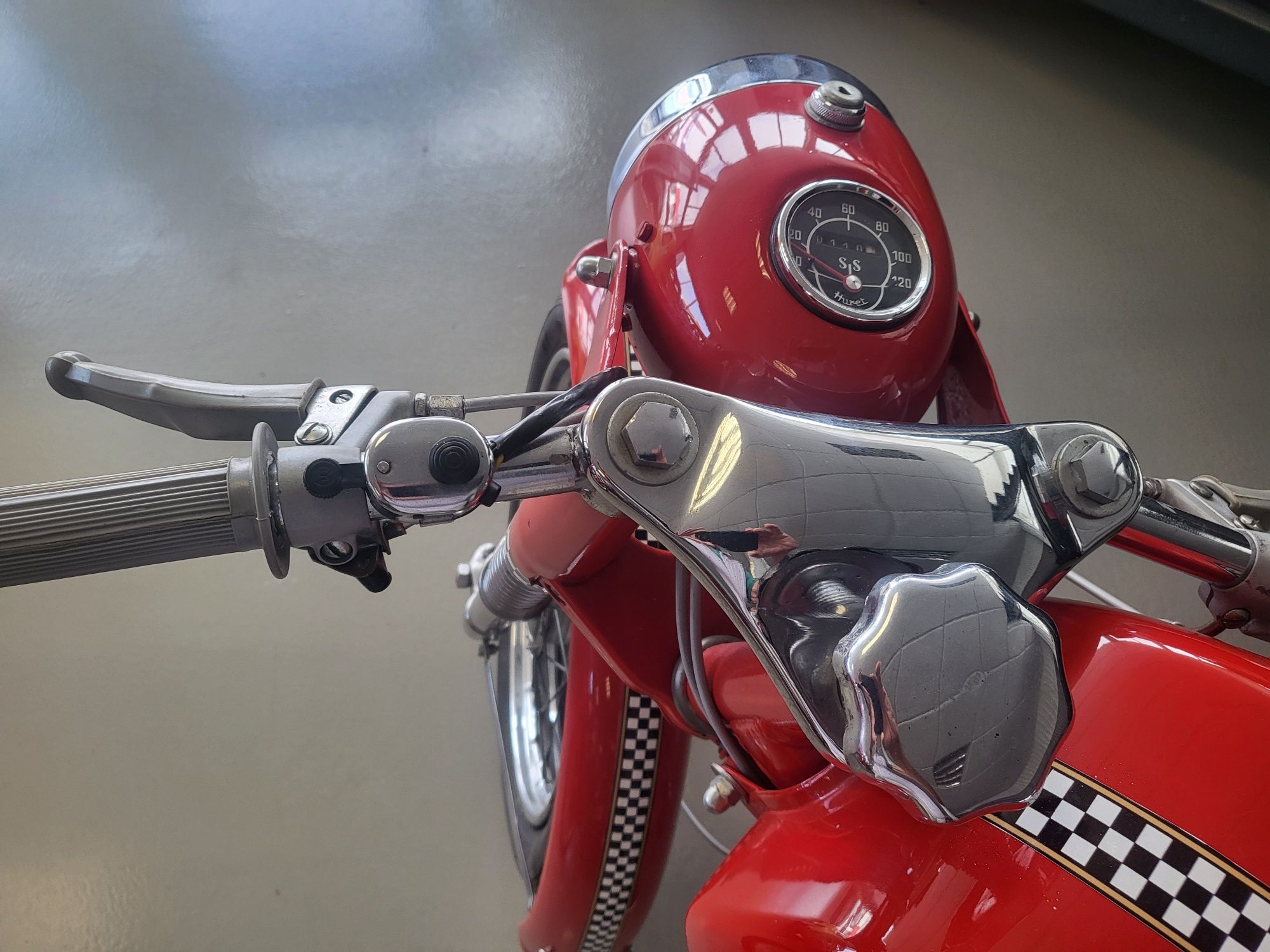 V5 SACHS Sport/ULTRA ,motorisada de colecção muito  rara em optimo est