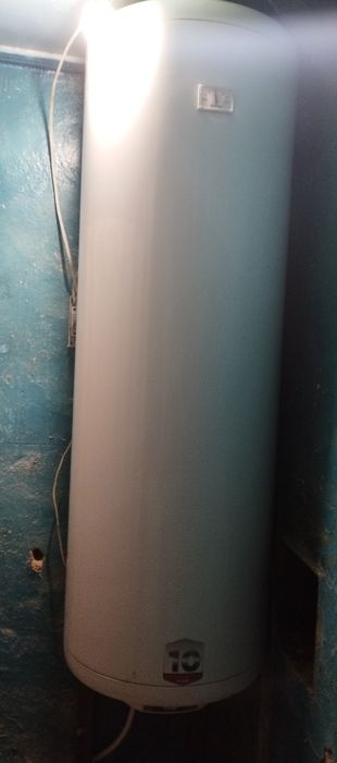 Продам бойлер Горенья на 200 літрів