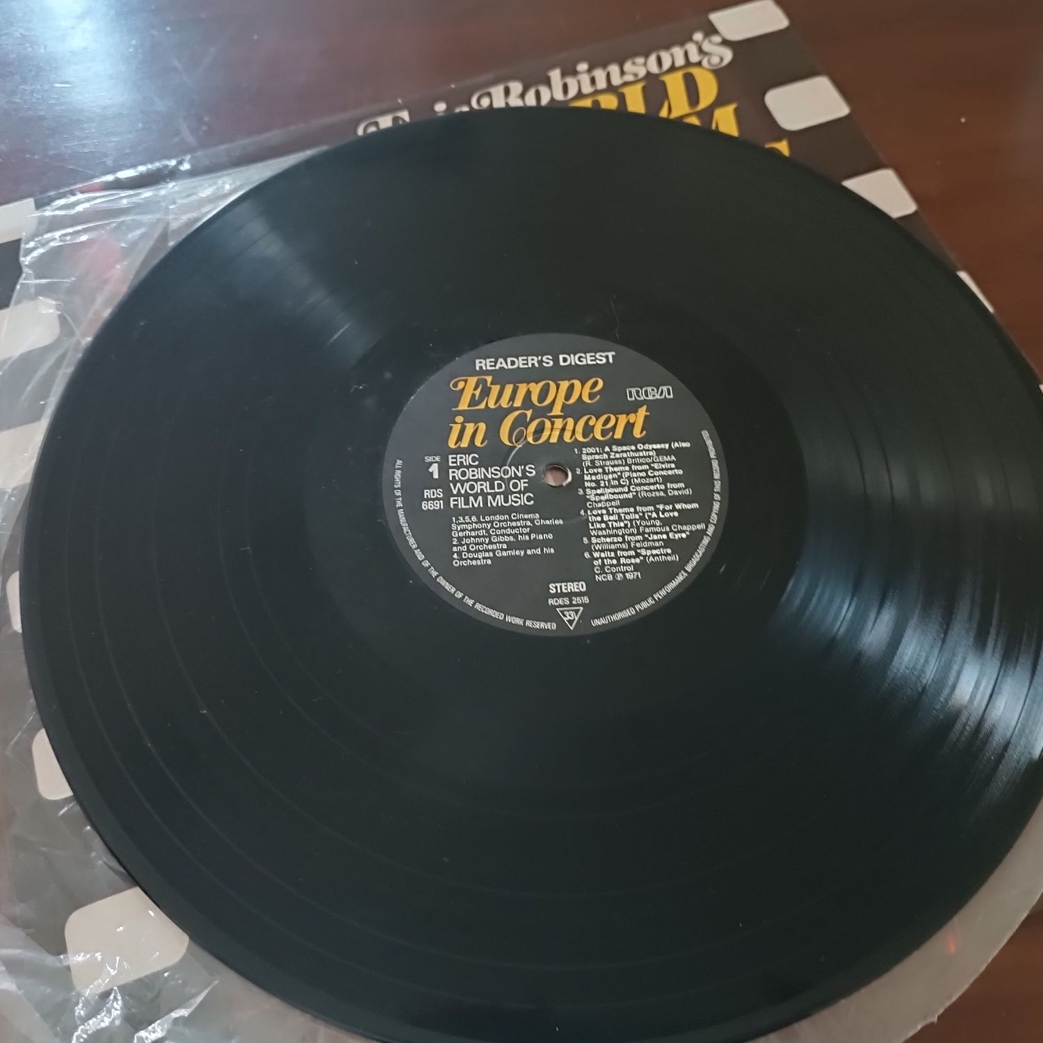 Vinil "Eric Robinson's World Of Film Music".