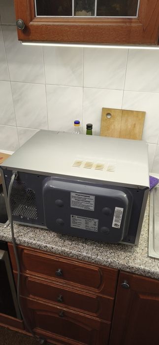 Продам микроволновку LG