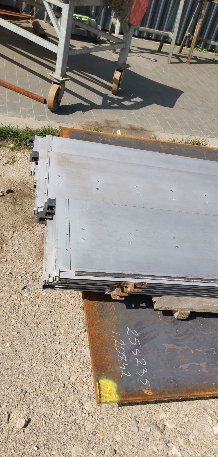 Burty aluminiowe, bus, naczepa