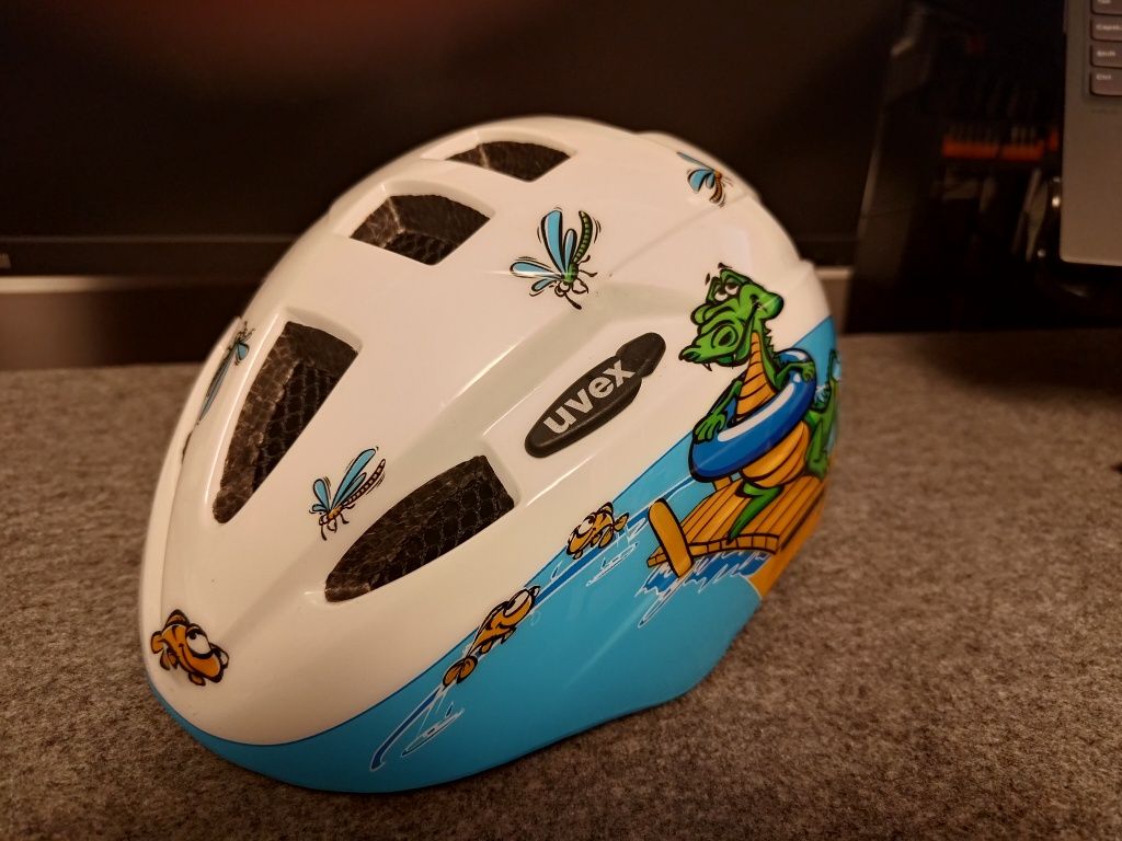 Kask dziecięcy rowerowy UVEX Kid 2 46-52 cm z siatką