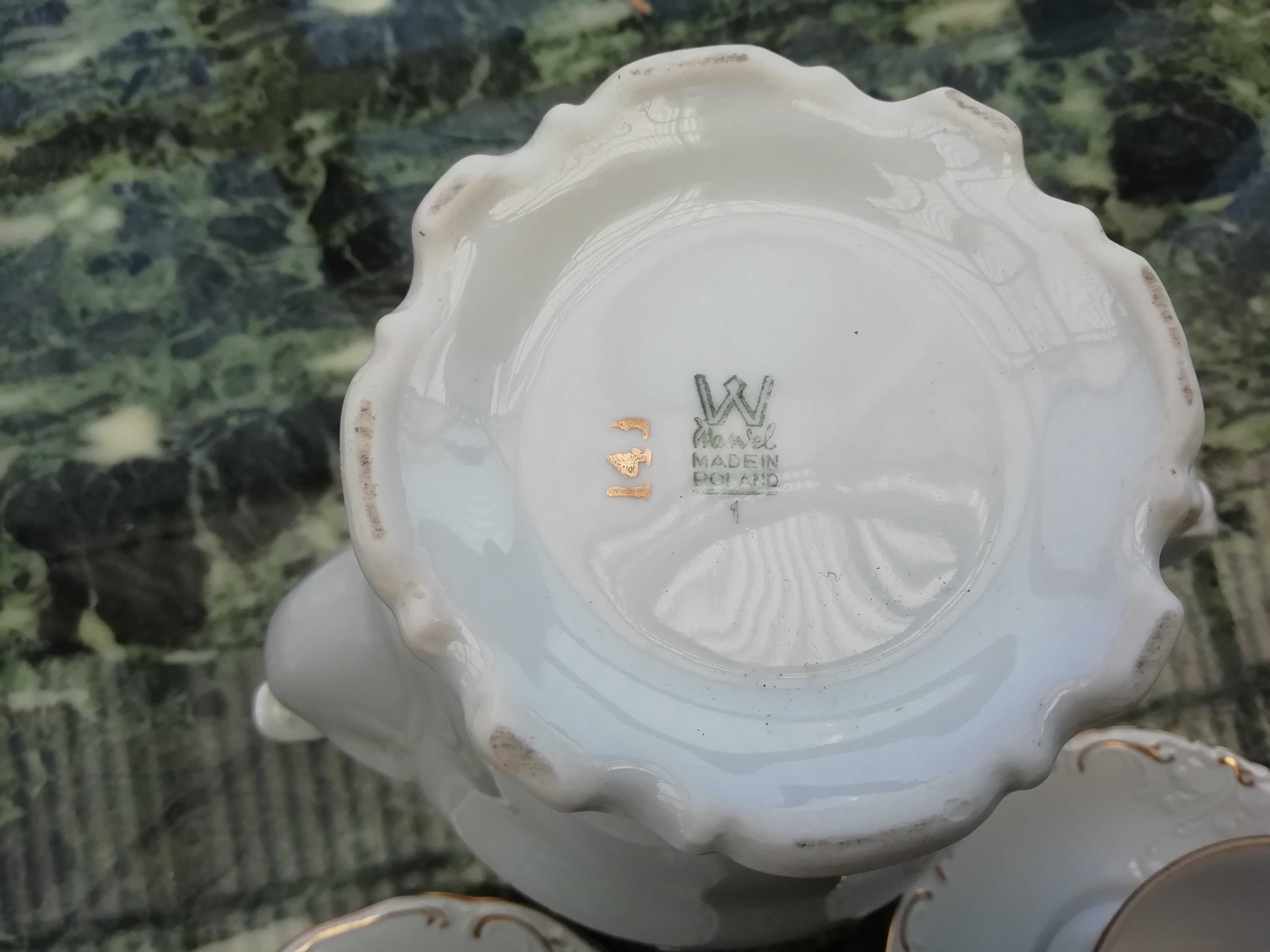 Zabytkowy serwis porcelanowy Karolina
