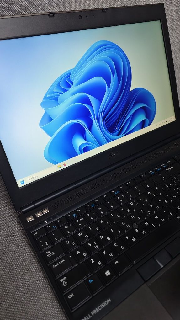 Dell Precision m4800 32G оперативки 1 терабайт