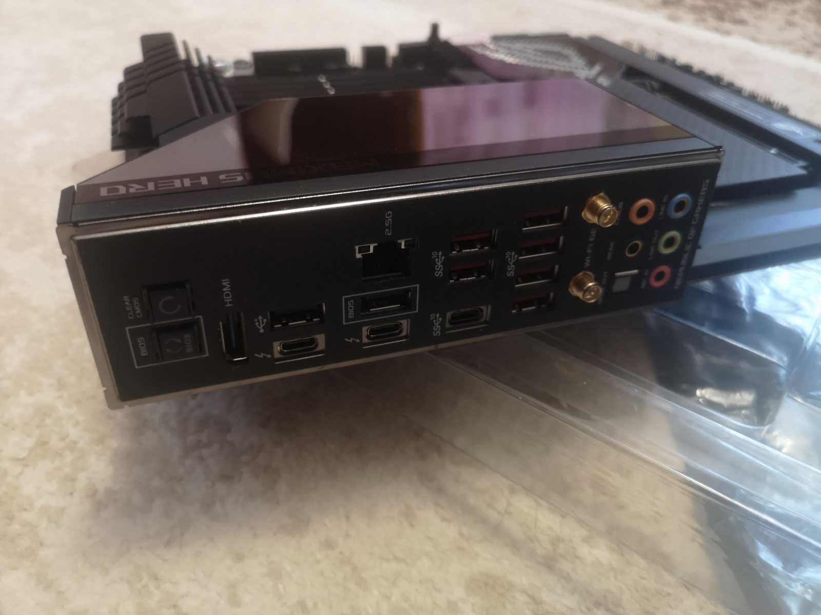 Топовая MB Asus ROG Maximus Z690 HERO_21 фазы питания