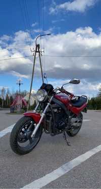 Suzuki gs500.