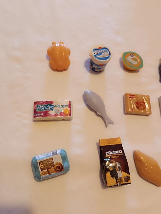 Conjunto 12 miniaturas para brincar. Artigos casa