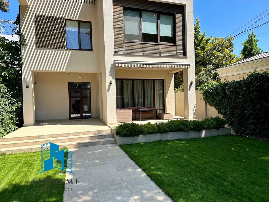 Дом VIP уровня морская сторона Французский бульвар