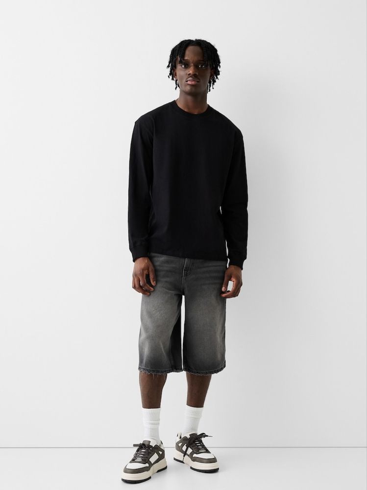 Шорти Bershka Jorts Skater Fit (W 32) чорні широкі джинсові чоловічі