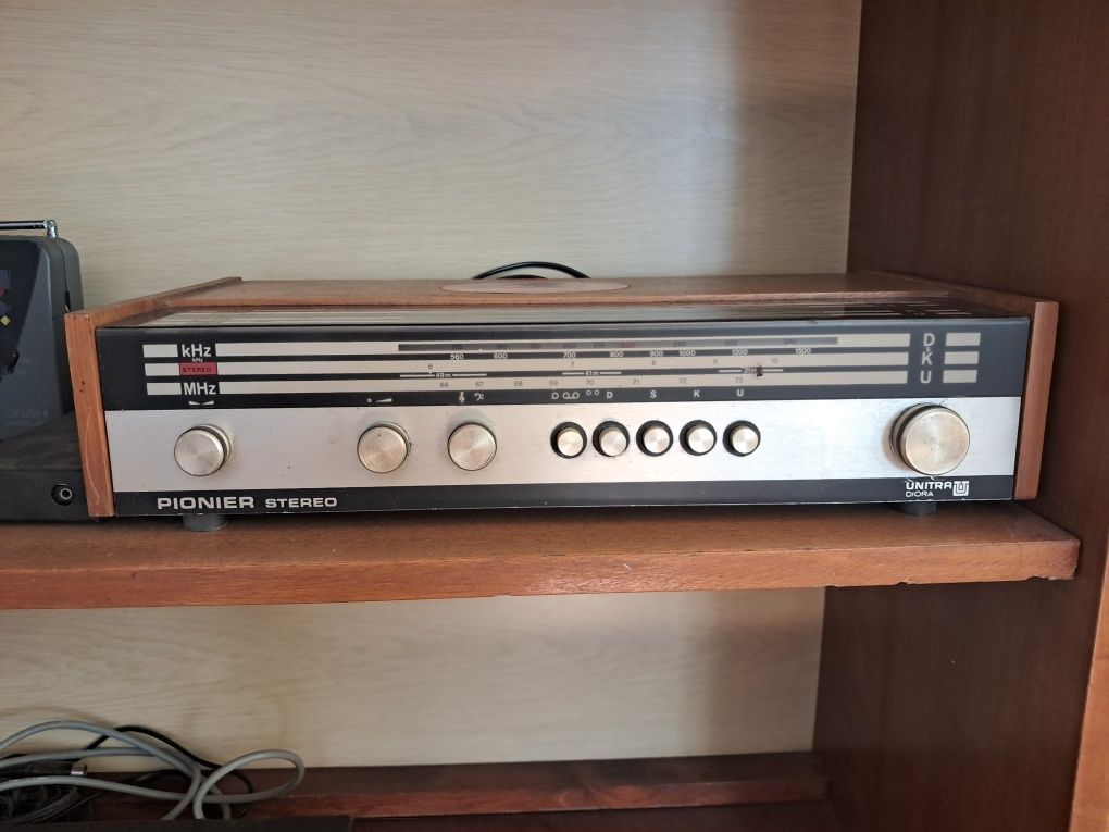 Dekoder stary, filtr obrazu i 2 radia