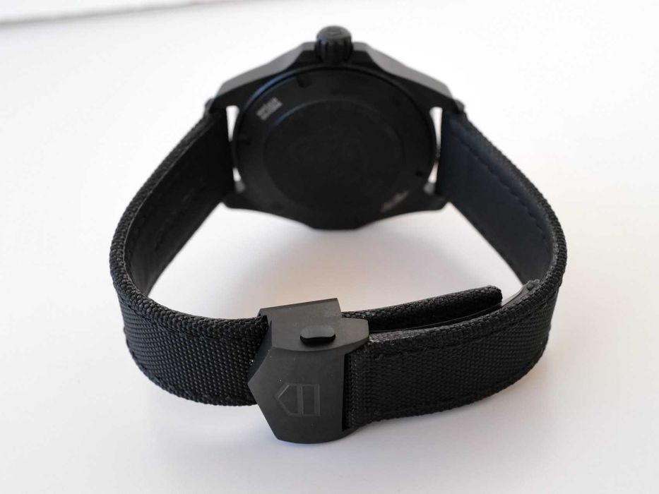 TAG Heuer Aquaracer Calibre 5 Titanium Carbon Limited Edition 41mm