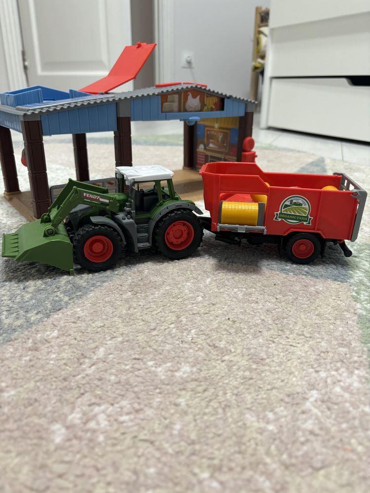 Ферма, трактор. Дитяча ферма, Dickie Toys
