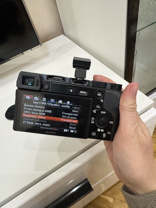 Камера Sony A6100 + об’єктив 16–50mm OSS (стан відмінний)