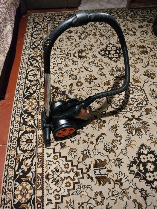 Polaris pvc1516 пилосос циклон cyclon
Maestro mr-601