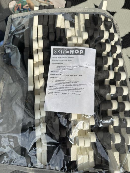 Miekkie kolocki na podlogę - mata pianka Skip Hop