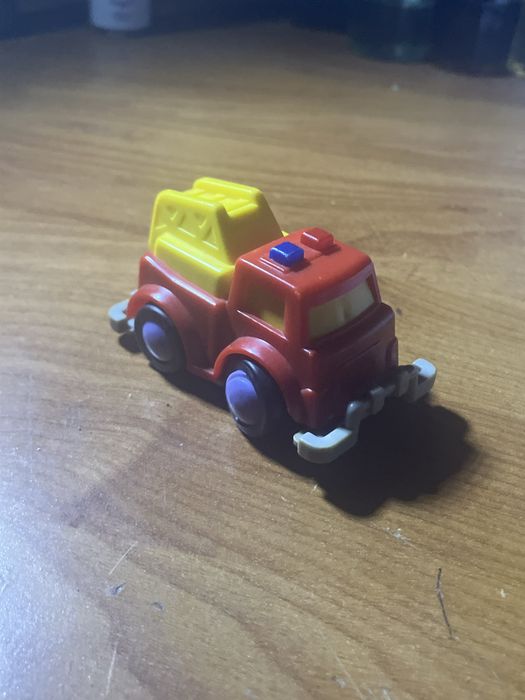 Samochodzik zabawka: Mały wóz Strażacki, Stan bardzo dobry