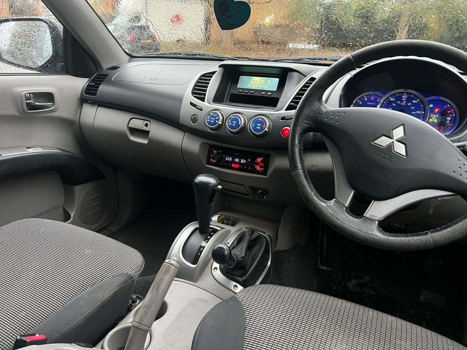 Авто для ЗСУ Mitsubishi L200