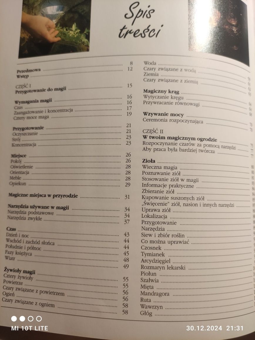 " Księga dobrych czarów"