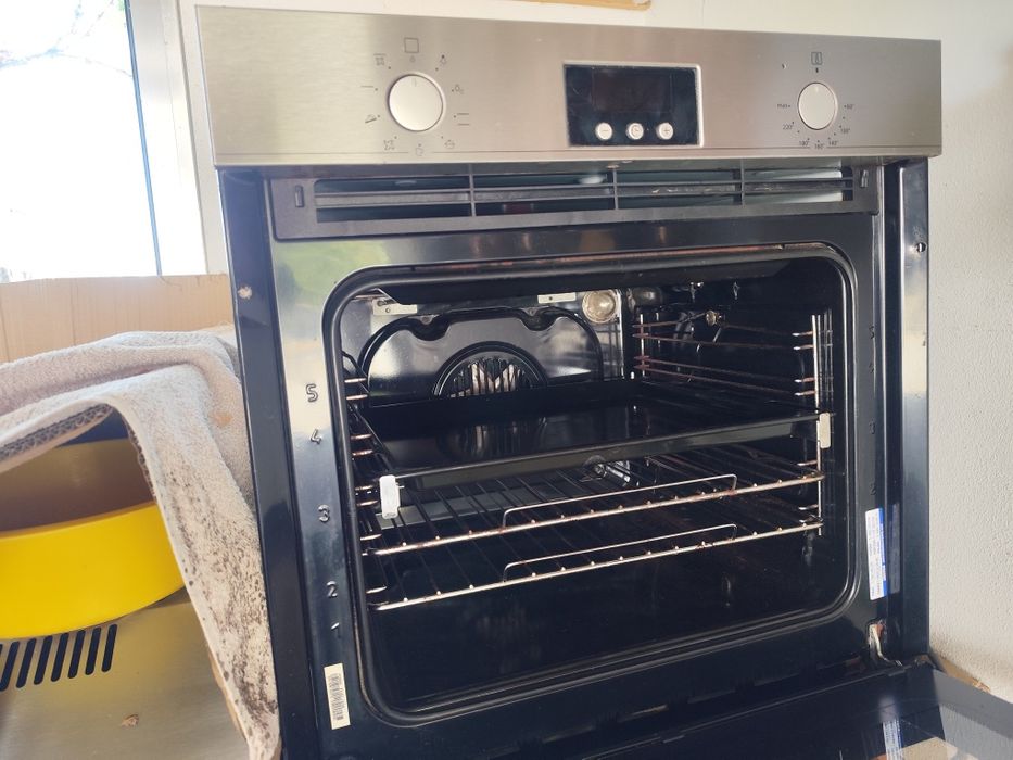 Placa de indução e forno