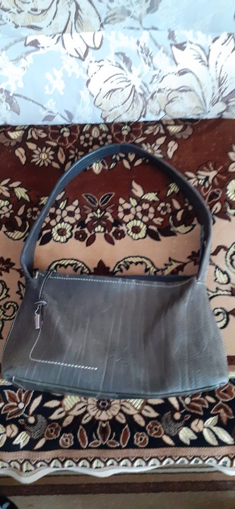 Женская кожаная сумочка Pobert Pietri