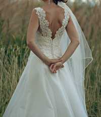 Весільна сукня