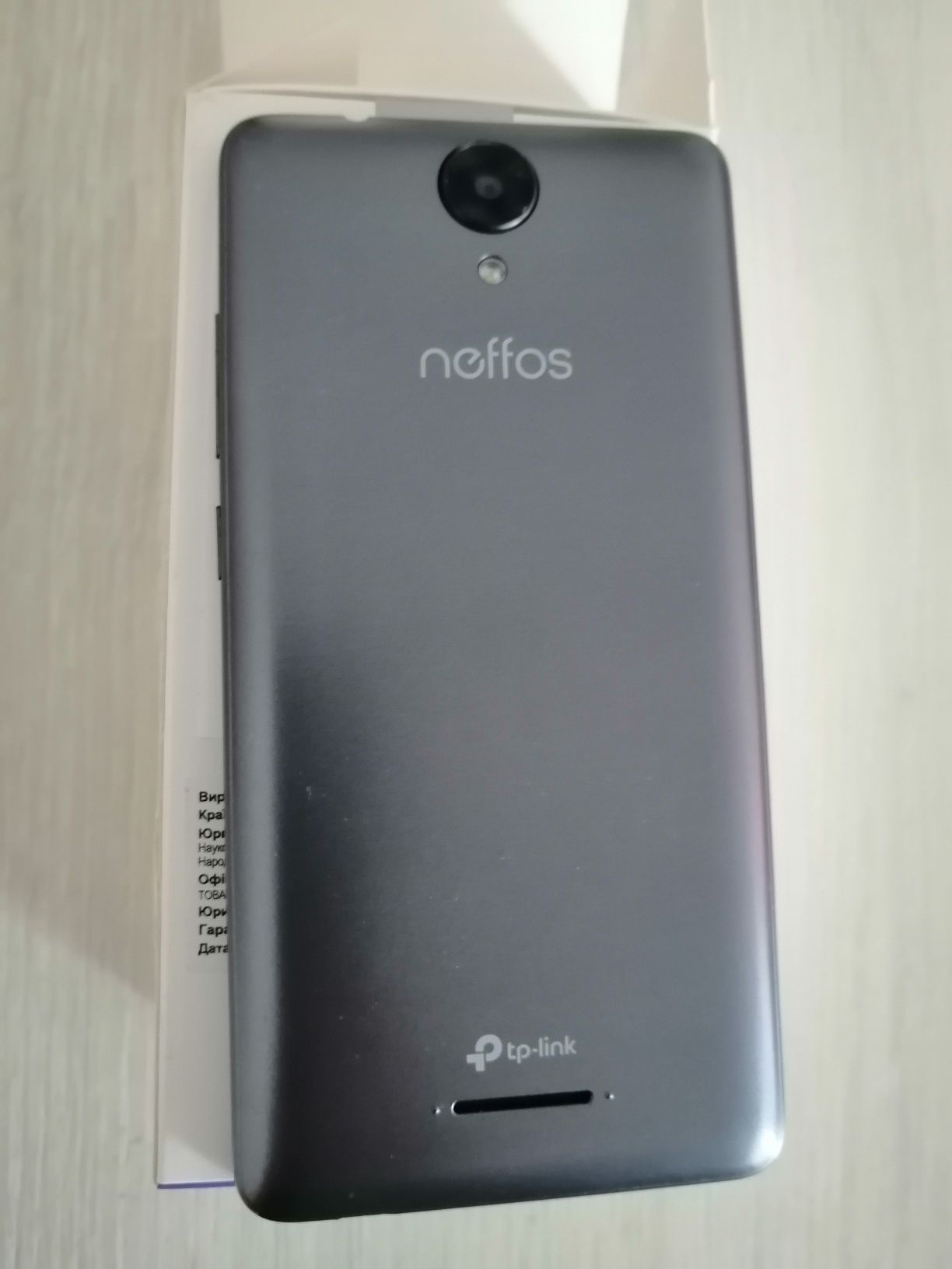 Продам мобільний телефон neffos